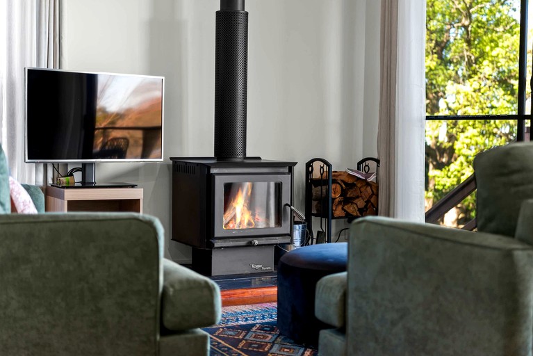 Vacation Rentals (Australia, Ravensbourne, Queensland)