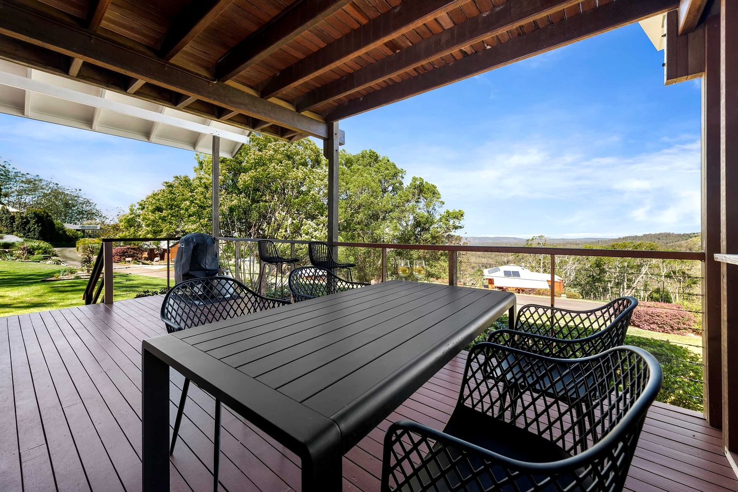 Cosy Mountain Chalet with Valley Views near Crows Nest, Queensland