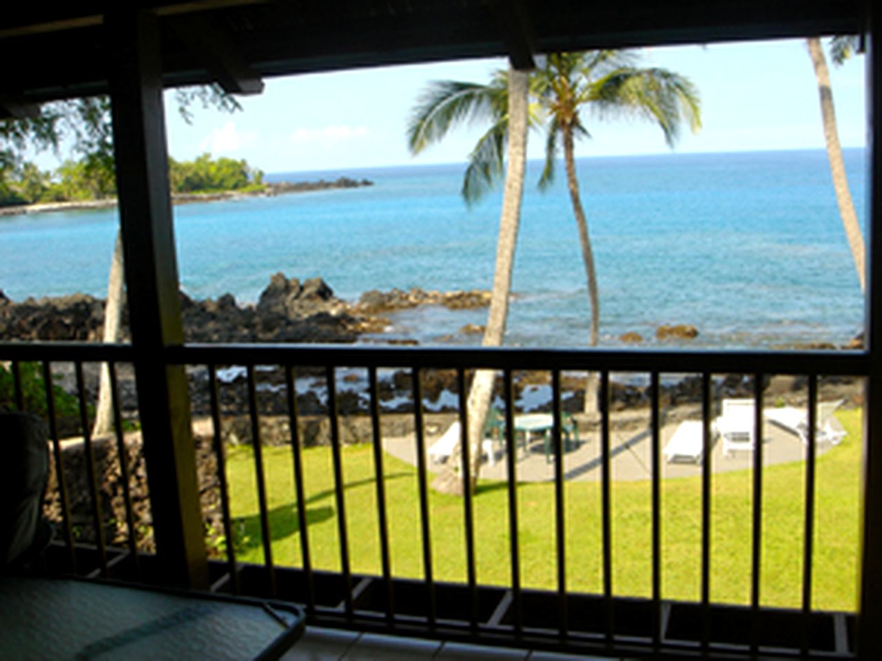 Luxury Oceanside Cabin Rental on the Kona Coast of Hawaii Island