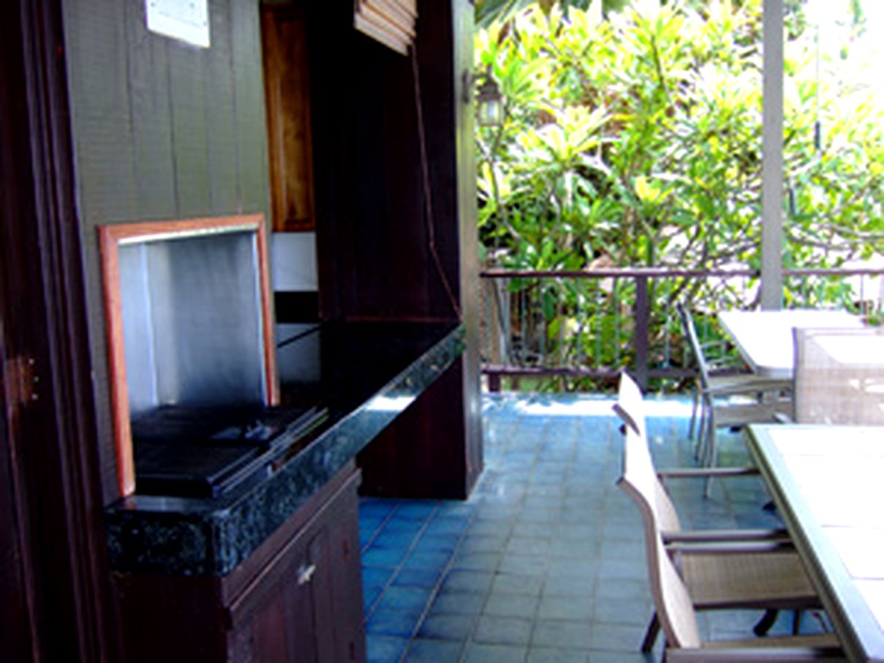 Incredible Waterfront Cottage with Kayaks and a Hot Tub on Kealakekua Bay in Hawaii