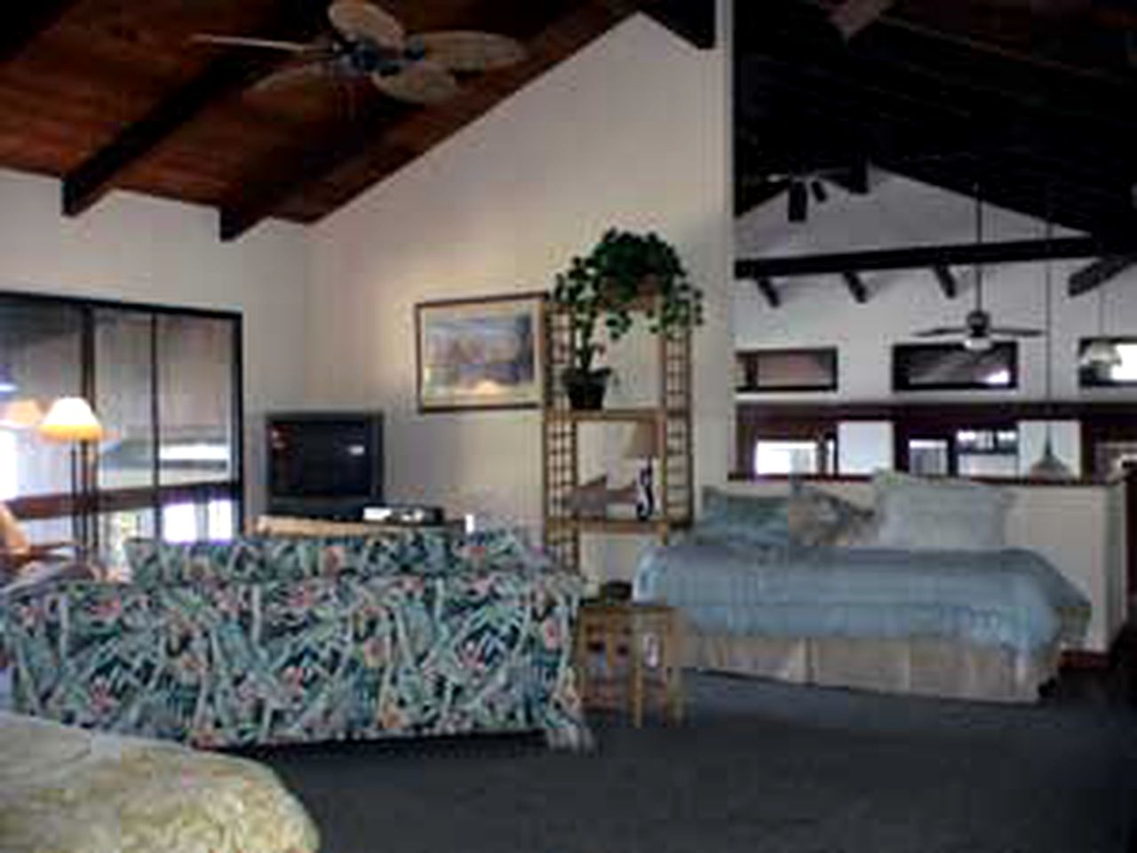 Incredible Waterfront Cottage with Kayaks and a Hot Tub on Kealakekua Bay in Hawaii