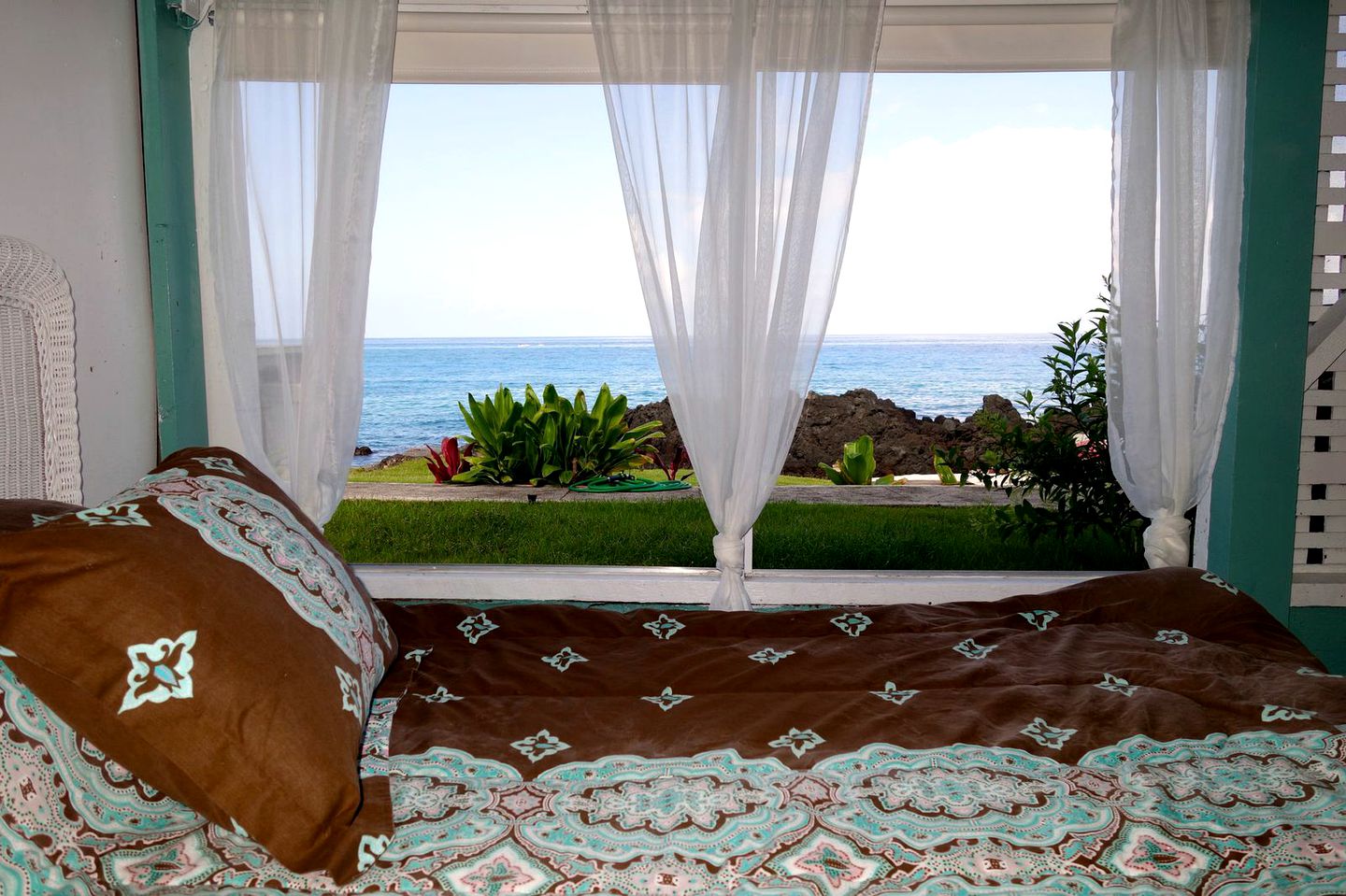 Waterfront Vacation Rental with Private Kayak Launch on Kealakekua Bay, Big Island, Hawaii