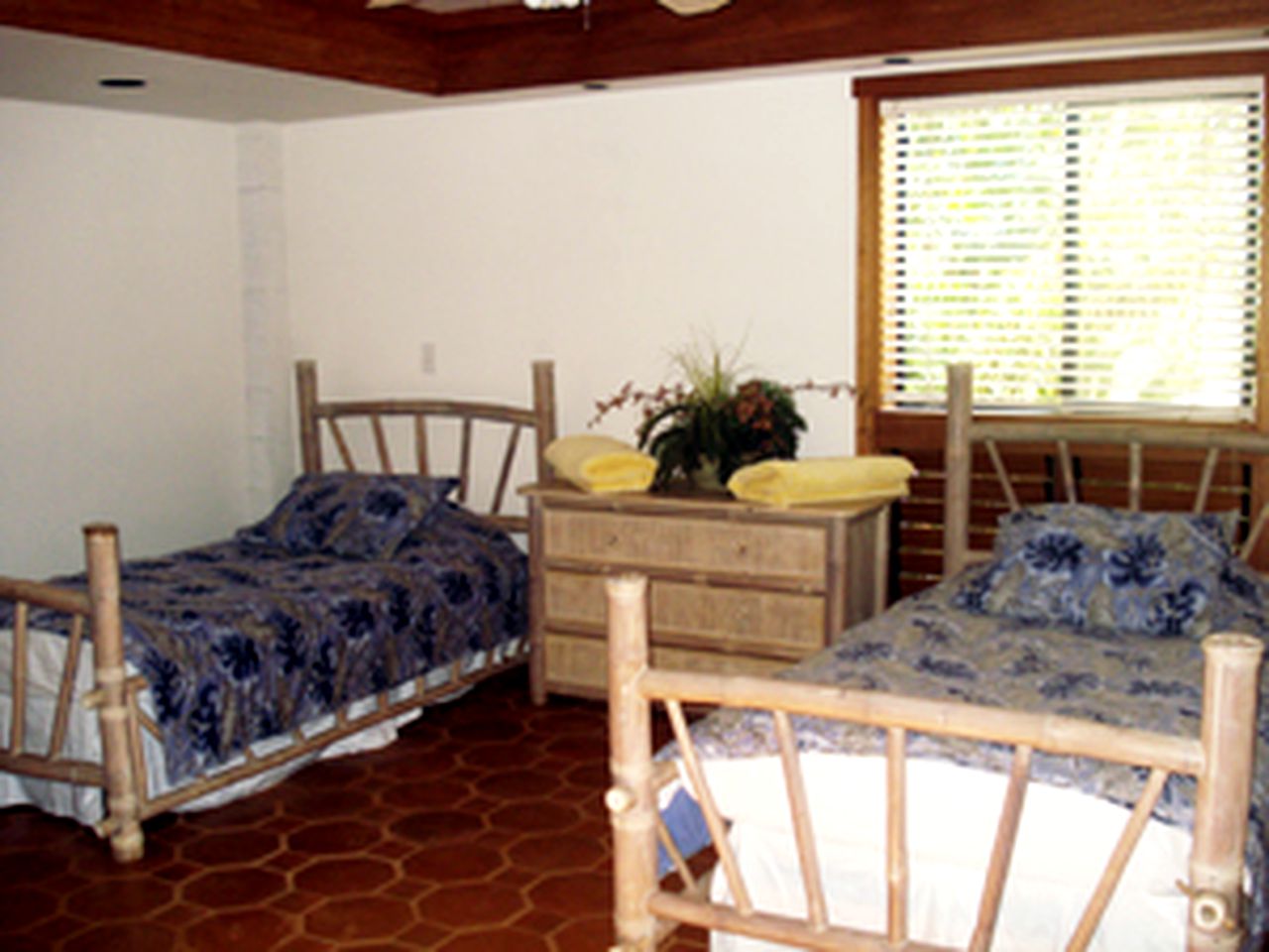 Exclusive Vacation Rental for Large Groups on the Shores of Anini Beach on the Island of Kauai in Hawaii