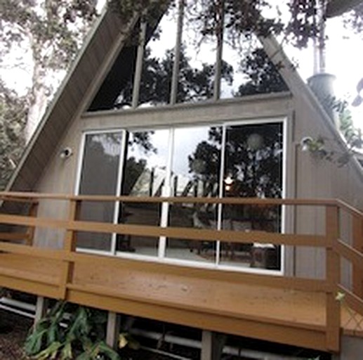 A-Frame Cabins (Volcano, Hawaii, United States)