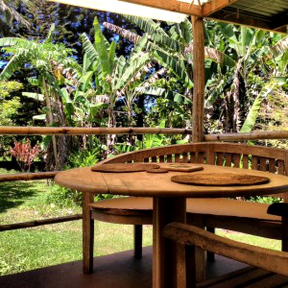 Tranquil Elevated Cabin Rental on a Farm in Pahoa, Hawaii