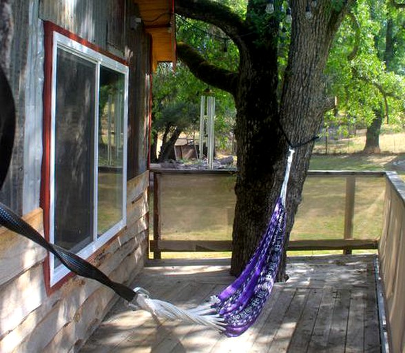 Tree Houses (Oakhurst, California, United States)