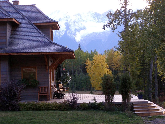 Nature Lodges (Smithers, British Columbia, Canada)