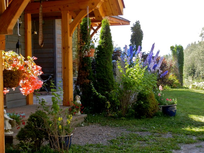 Nature Lodges (Smithers, British Columbia, Canada)