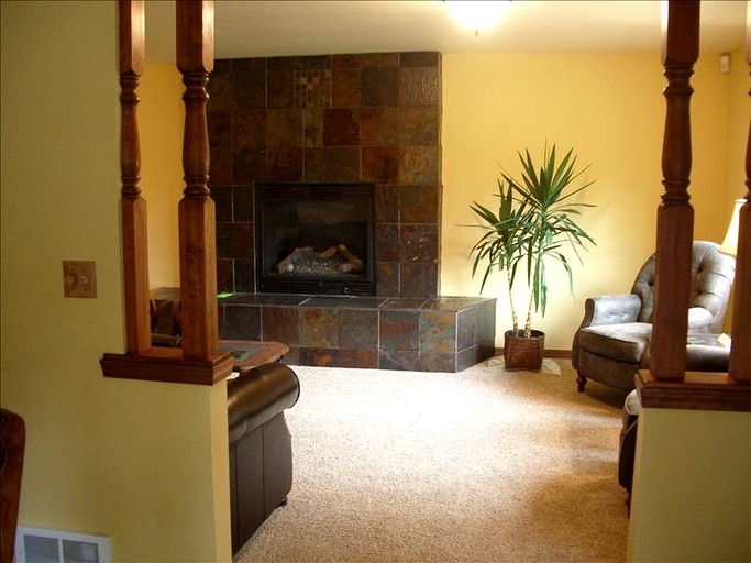 Cabins (Hamilton, Montana, United States)