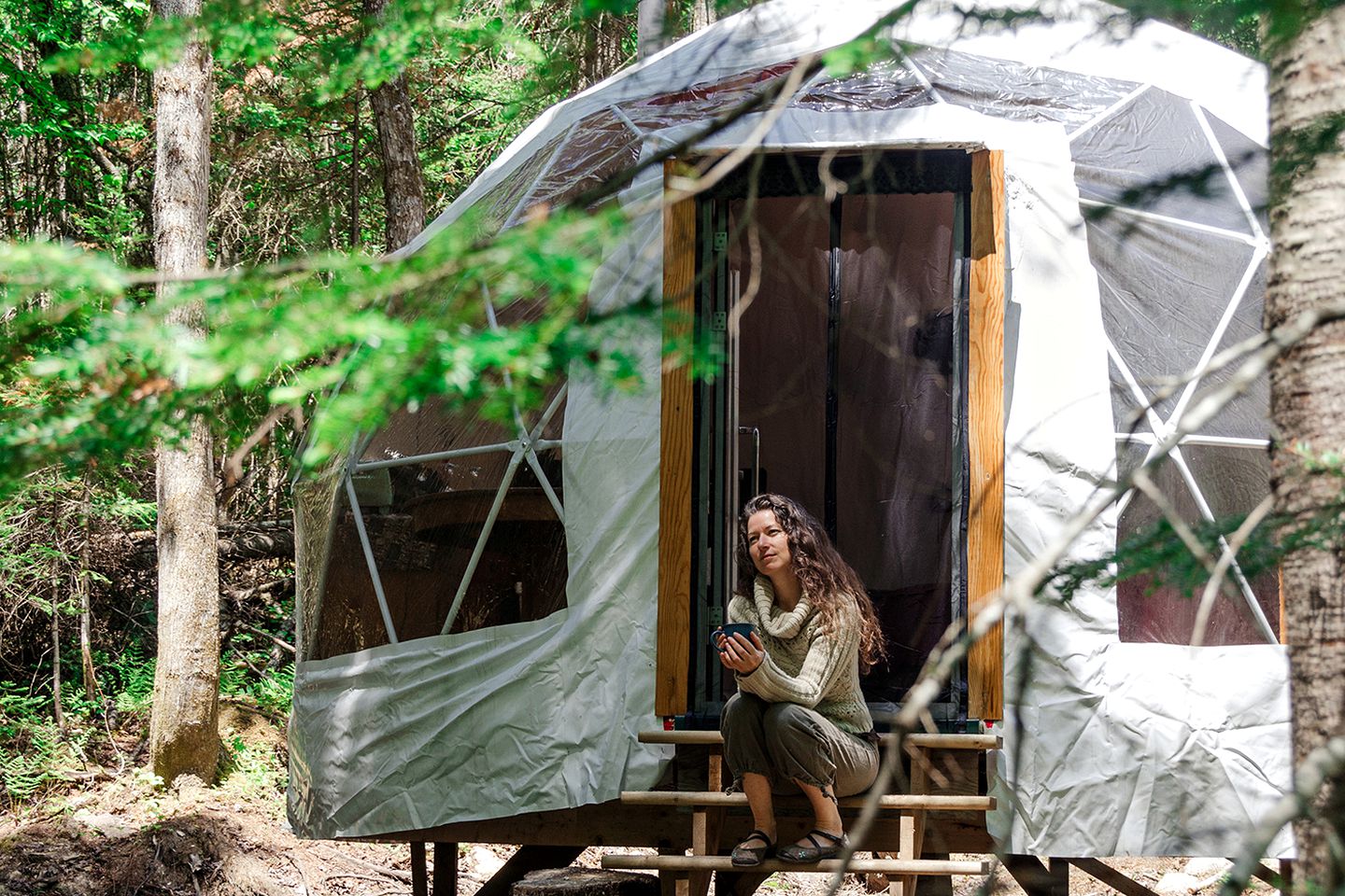 Peaceful Dome Rental for a Romantic Getaway, Quebec