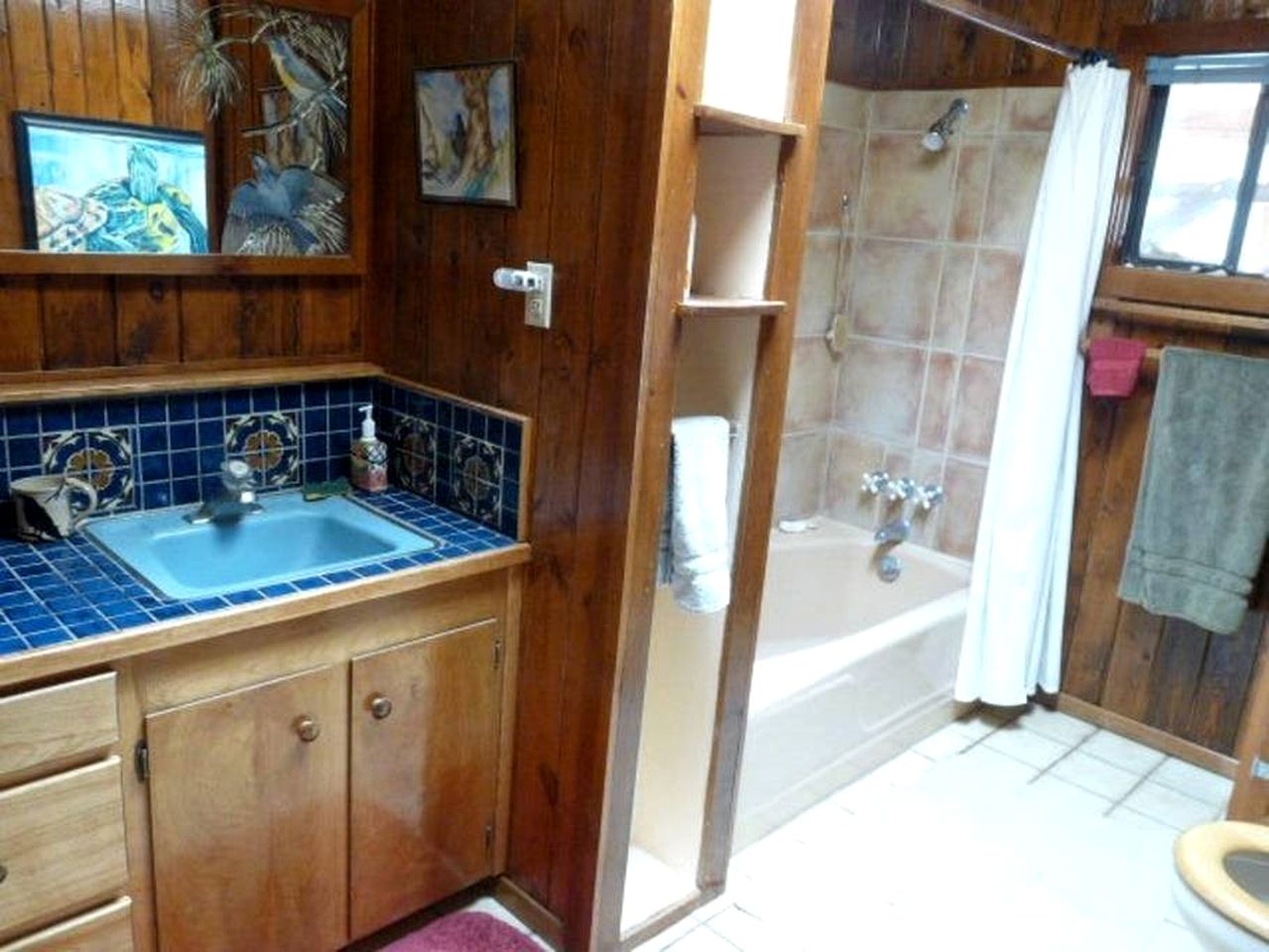 Romantic Vacation Rental with Hot Tub near New Mexico's Pinos Altos Mountains