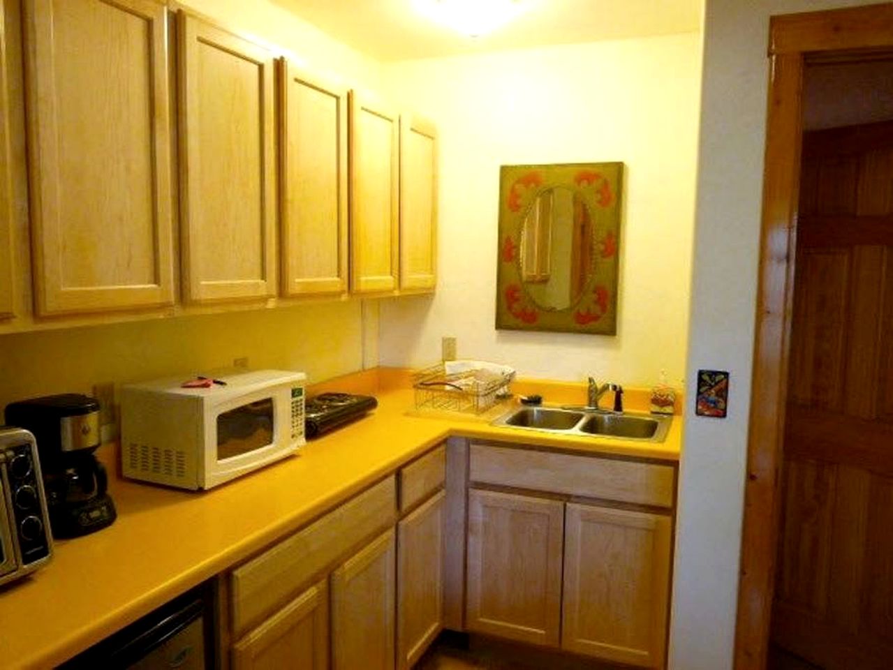 Romantic Vacation Rental with Hot Tub near New Mexico's Pinos Altos Mountains