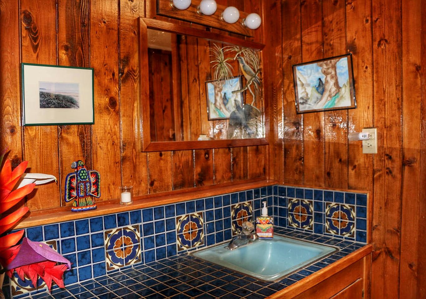 Romantic Vacation Rental with Hot Tub near New Mexico's Pinos Altos Mountains