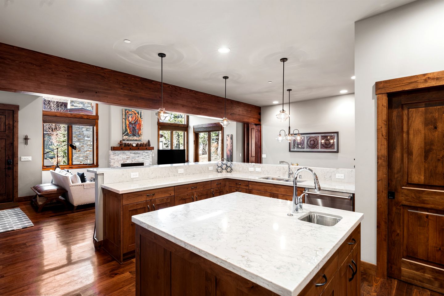 Radiant Mountain Vacation Rental Haven near Lake Tahoe in California