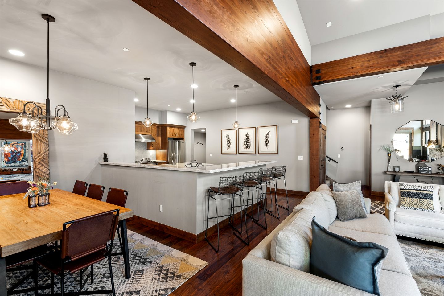 Radiant Mountain Vacation Rental Haven near Lake Tahoe in California