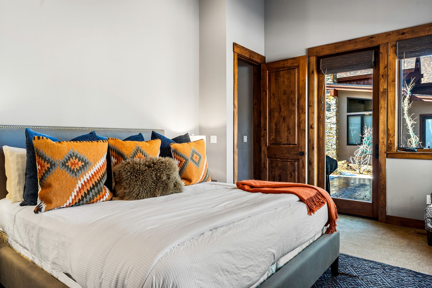 Radiant Mountain Vacation Rental Haven near Lake Tahoe in California