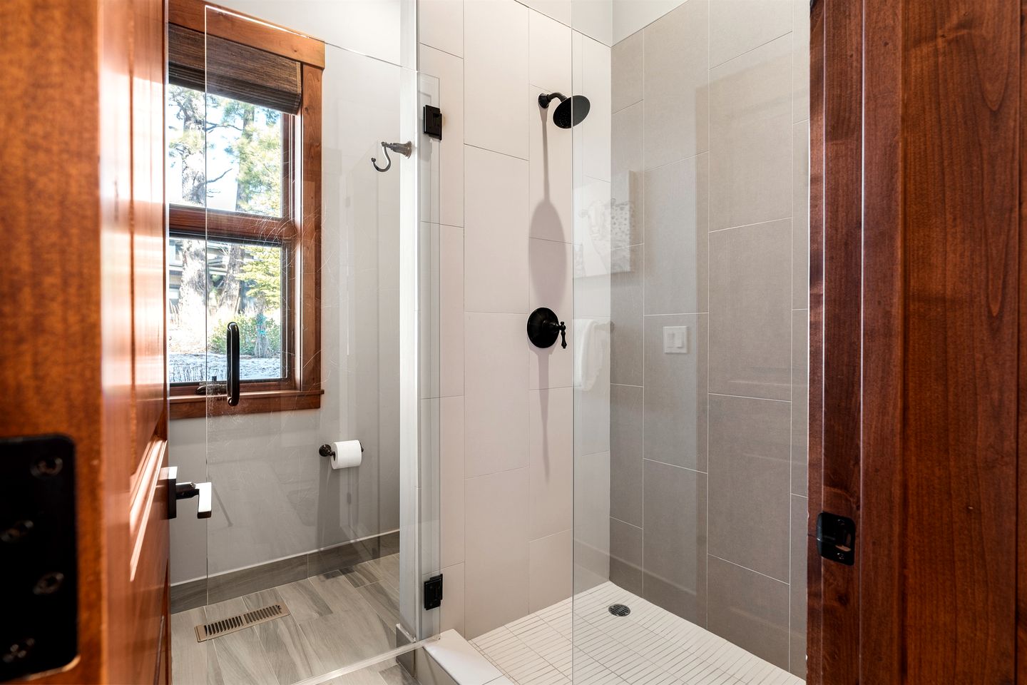 Radiant Mountain Vacation Rental Haven near Lake Tahoe in California