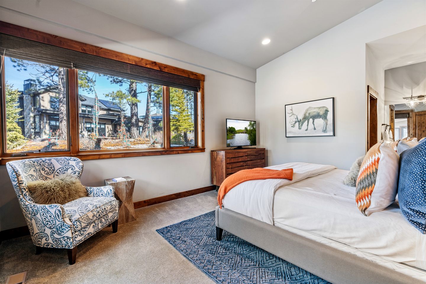 Radiant Mountain Vacation Rental Haven near Lake Tahoe in California