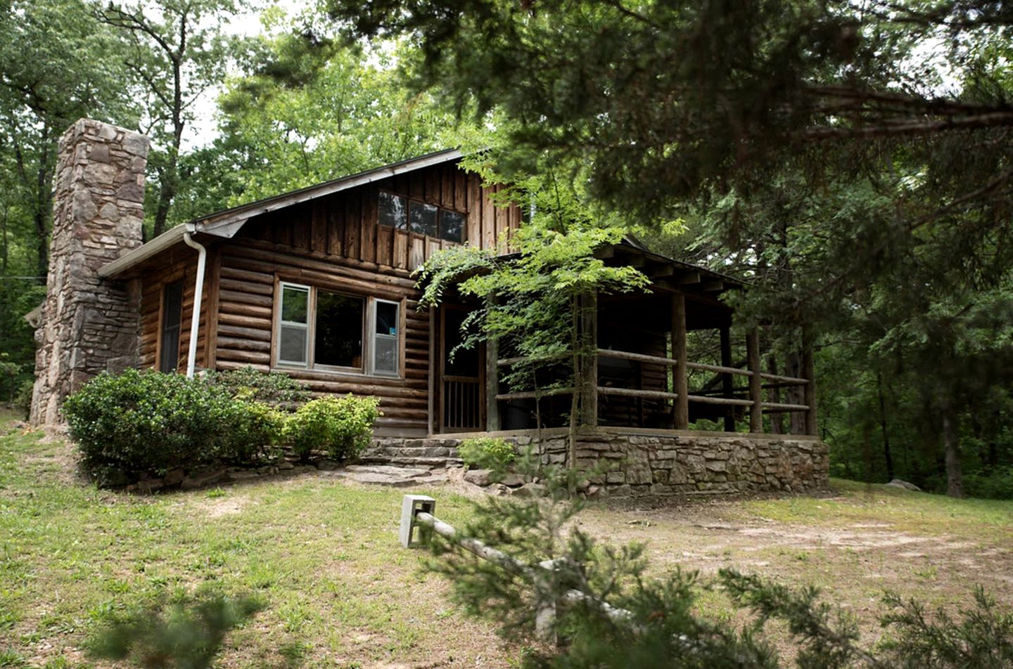 Pet-Friendly Cabin Retreat in the Ozarks of Scenic Newton County, Arkansas