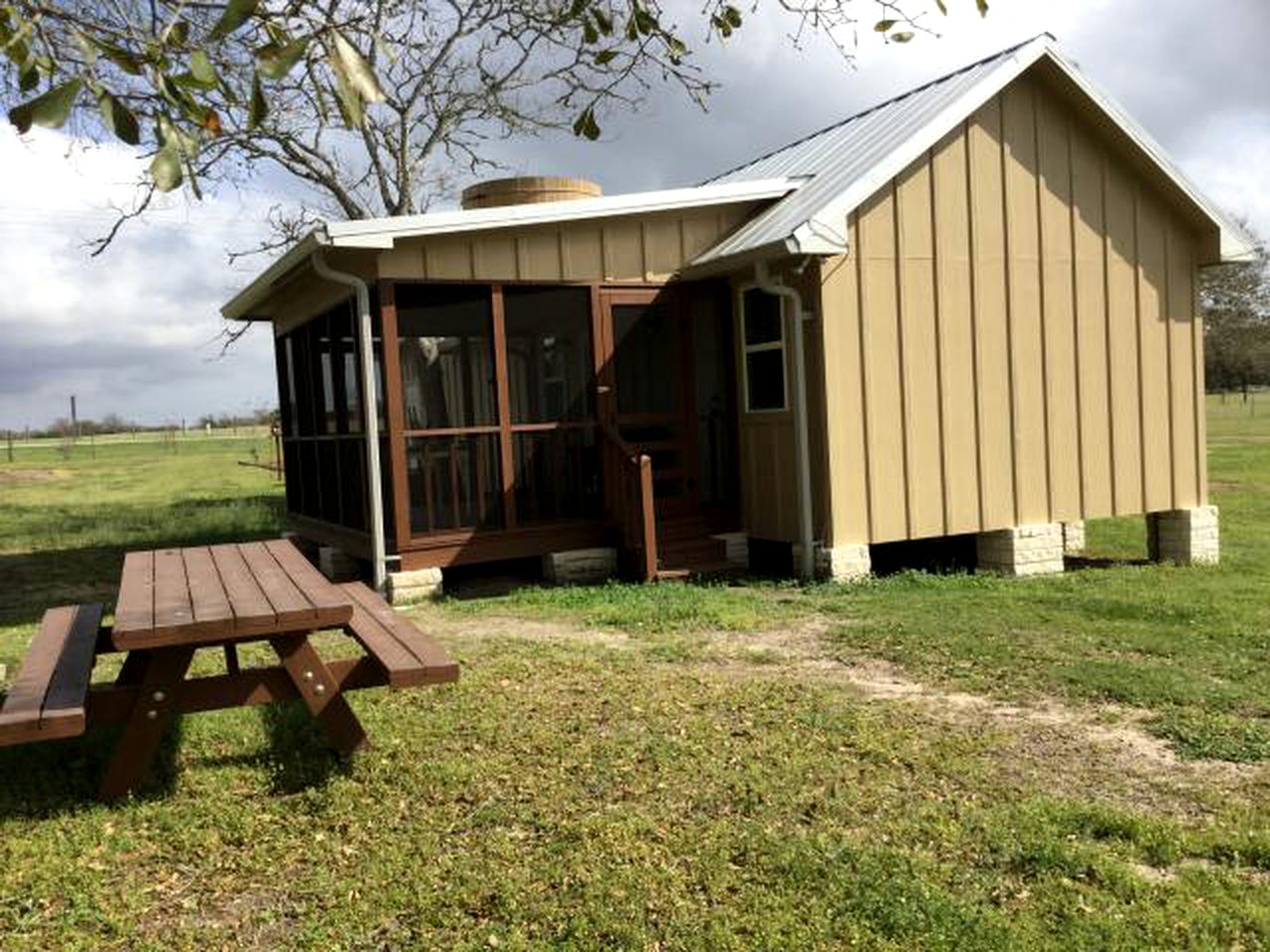 Cabin Rental in Round Top, Texas