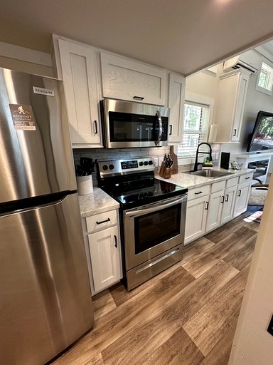 Cabins (United States of America, Monteagle, Tennessee)