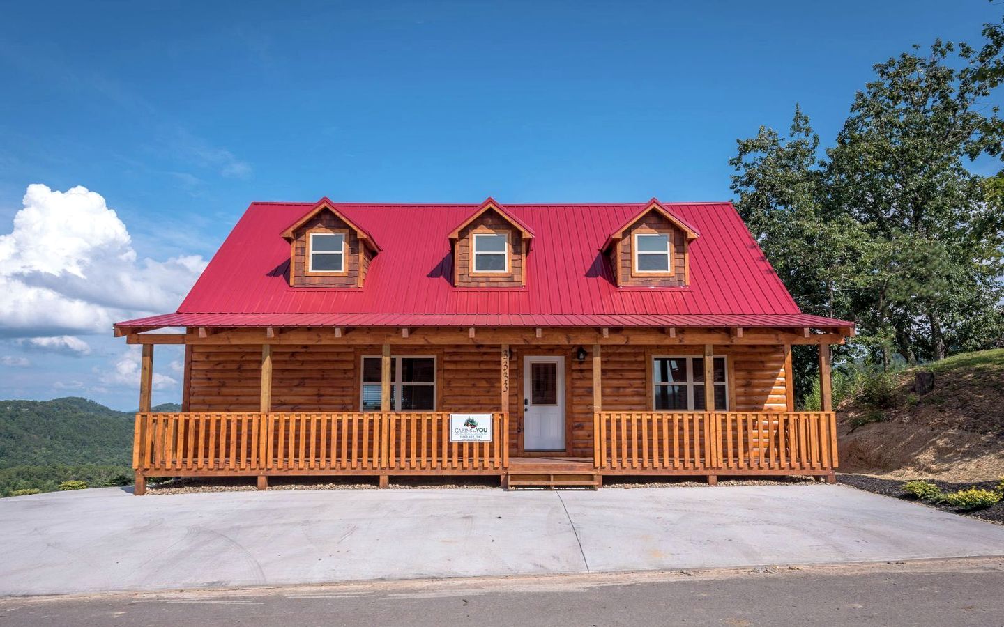 Breathtaking Cabin with Hot-tub, Fireplace and Games in Sevierville, Tennessee