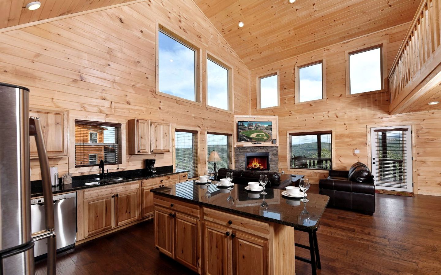 Breathtaking Cabin with Hot-tub, Fireplace and Games in Sevierville, Tennessee