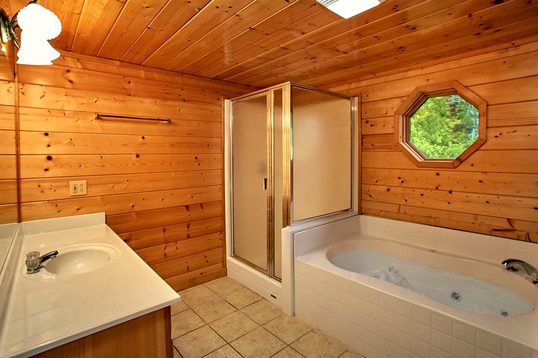 -- (United States, Gatlinburg, Tennessee)