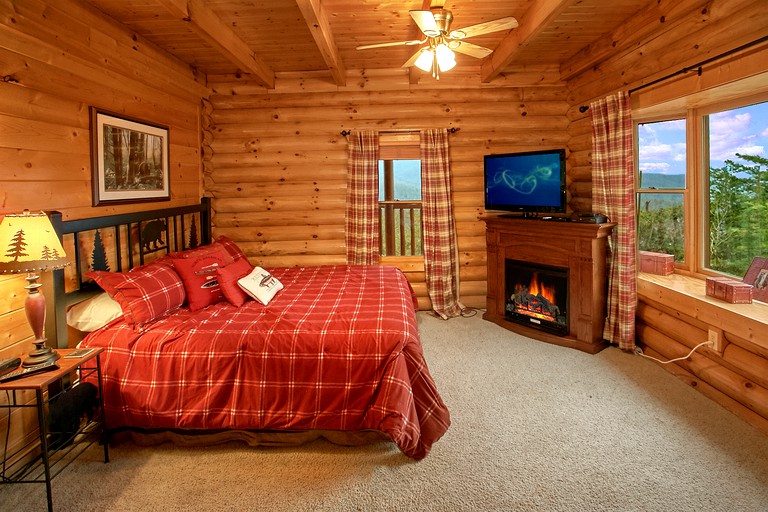 -- (United States, Gatlinburg, Tennessee)