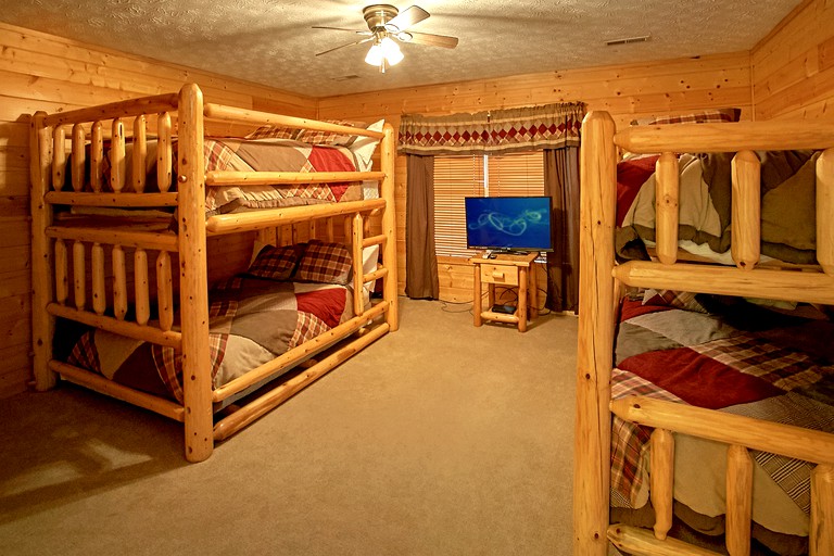 -- (United States, Gatlinburg, Tennessee)