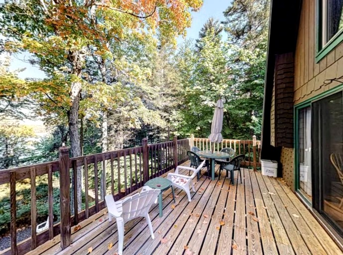 Cabins (United States of America, Greenville, Maine)