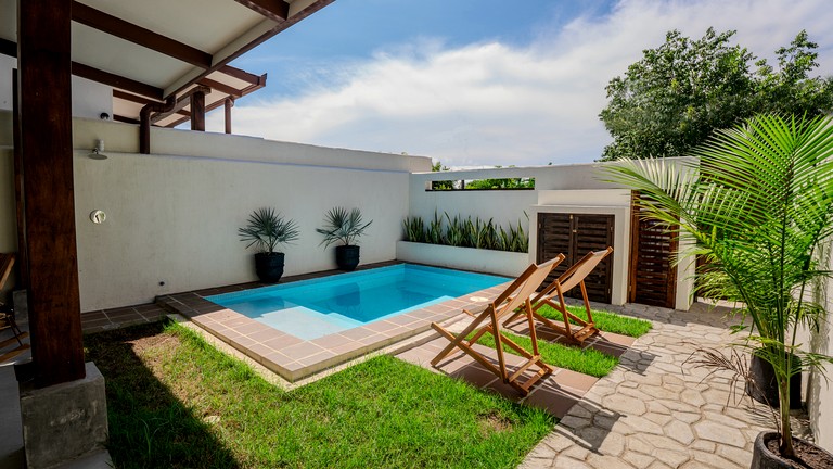 Vacation Rentals (Panama, --, --)