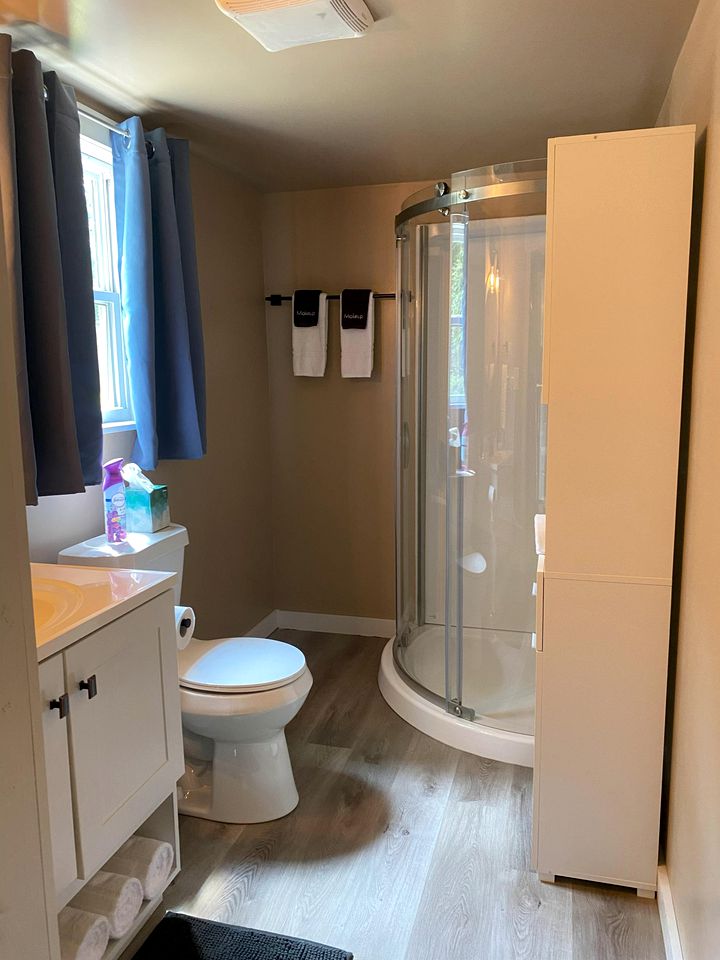 RU Hemlock Cabin at Ranger Creek, Cabins, Coalmont, United States of