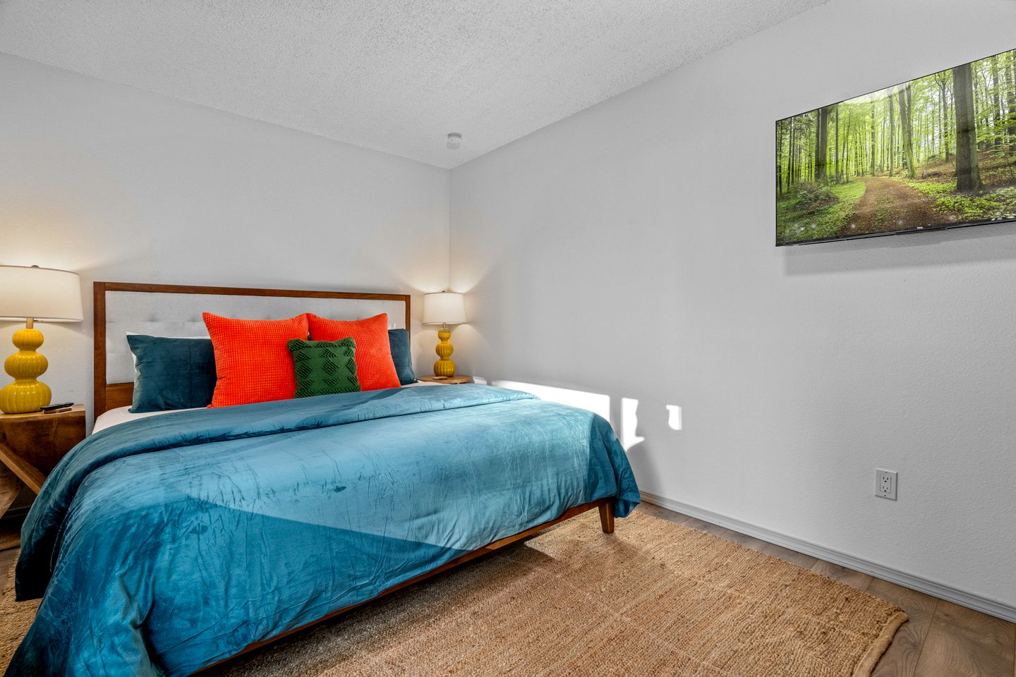 pet-friendly-cottage-hemlock-trees-near-olympic-discovery-trailhead-port-angeles-washington