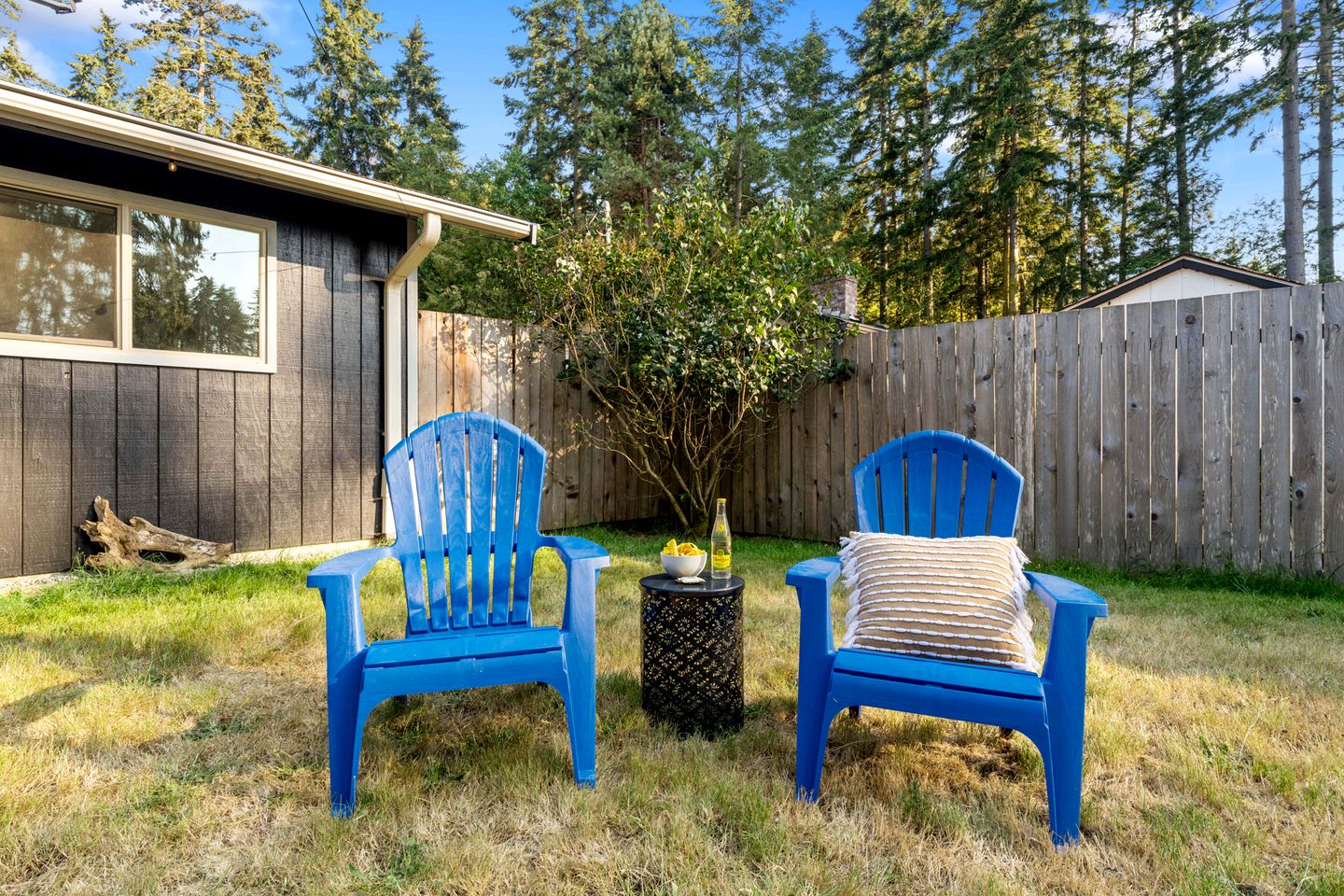 pet-friendly-cottage-hemlock-trees-near-olympic-discovery-trailhead-port-angeles-washington
