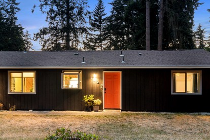 pet-friendly-cottage-hemlock-trees-near-olympic-discovery-trailhead-port-angeles-washington photo 4