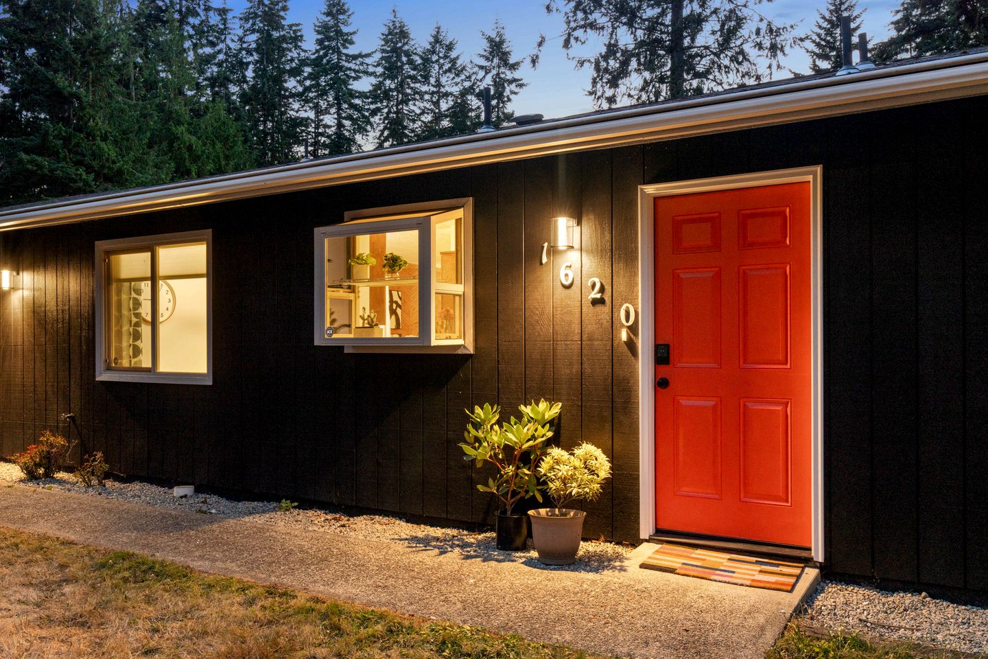 pet-friendly-cottage-hemlock-trees-near-olympic-discovery-trailhead-port-angeles-washington