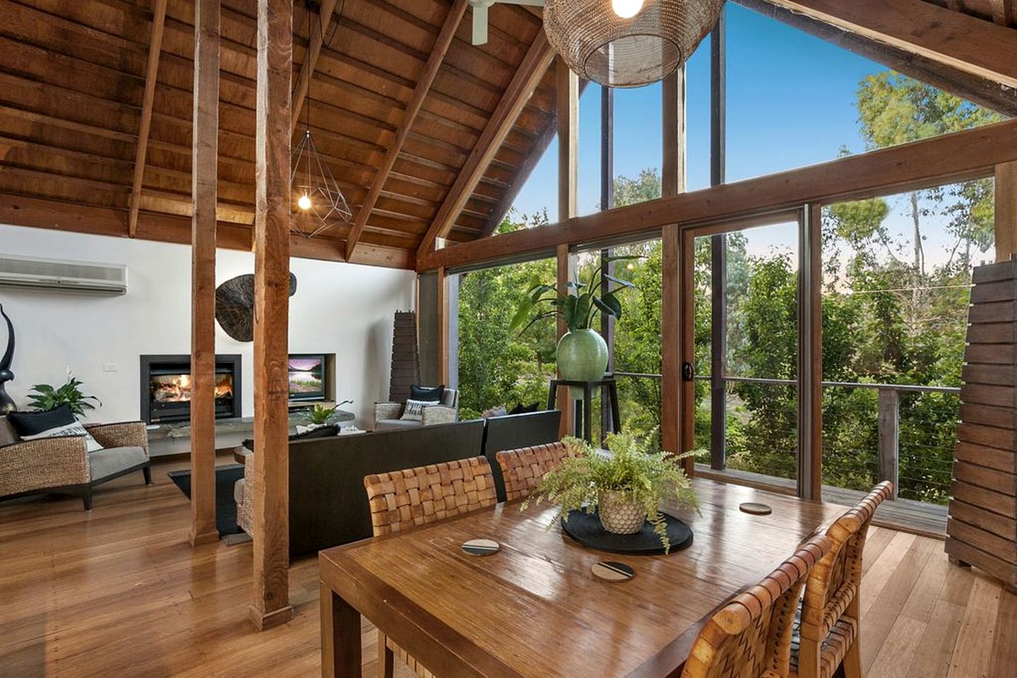 Hepburn Springs Luxury Weekend Trips from Melbourne