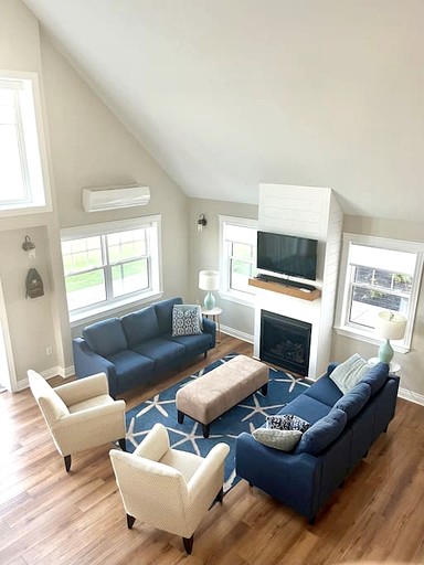 Vacation Rentals (Canada, --, --)