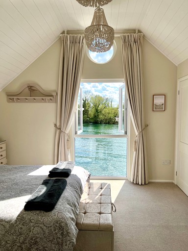 Vacation Rentals (United Kingdom, --, --)