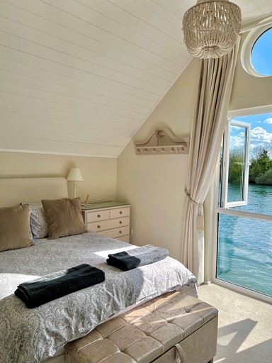 Vacation Rentals (United Kingdom, --, --)