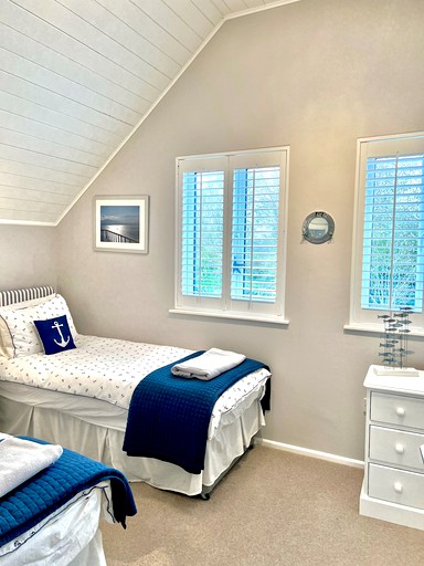 Vacation Rentals (United Kingdom, --, --)