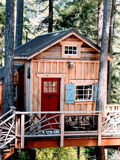 Tree Houses (United States of America, Lummi Island, Washington)