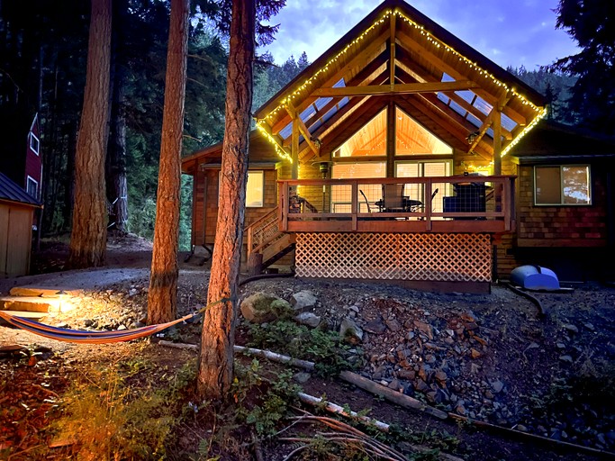 Tree Houses (United States of America, Lummi Island, Washington)