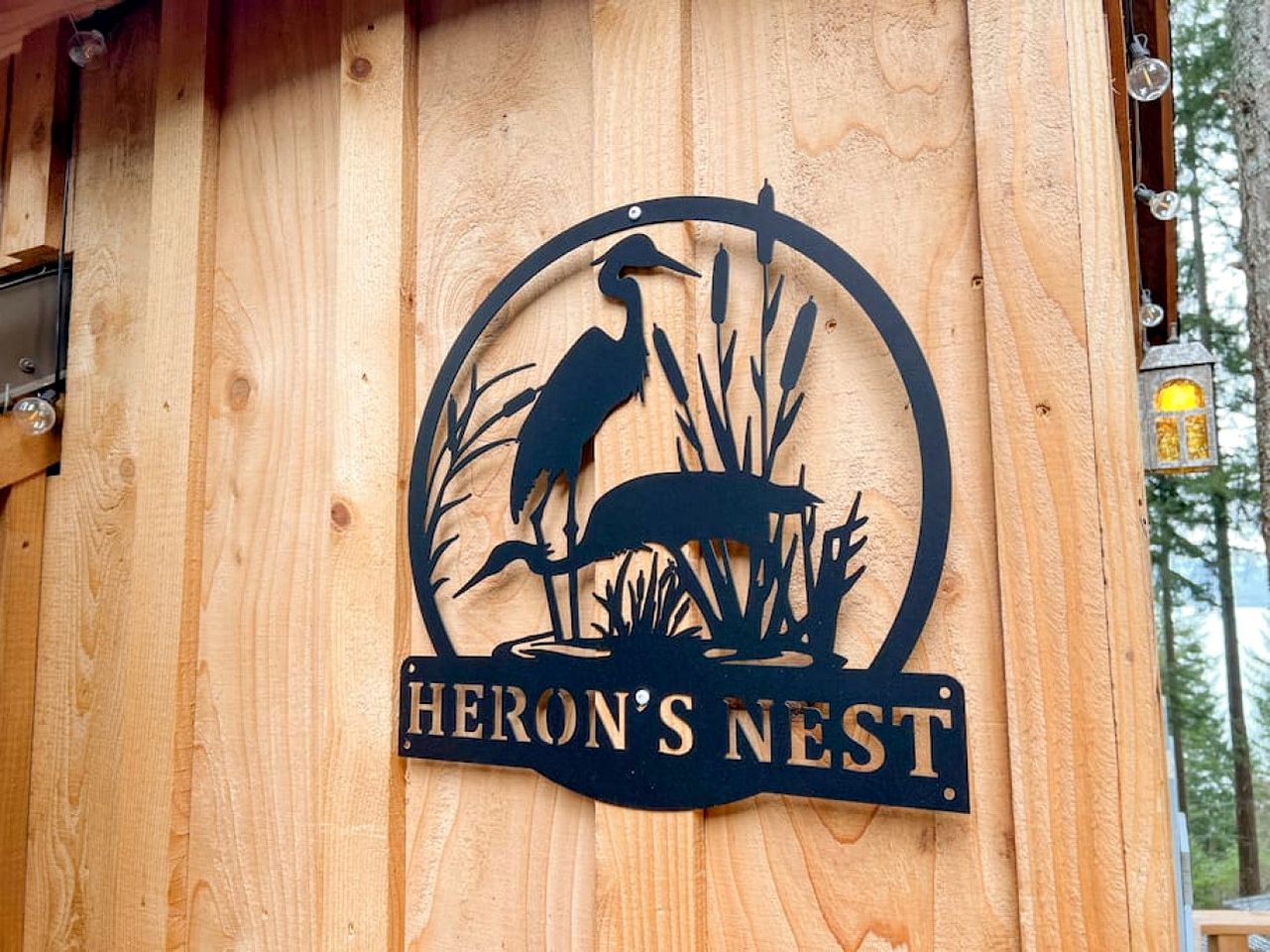 Breathtaking Treehouse with Magical Outdoor Living, Jacuzzi and Views in Washington