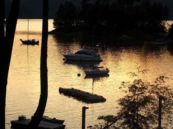 Cabins (Sechelt, British Columbia, Canada)