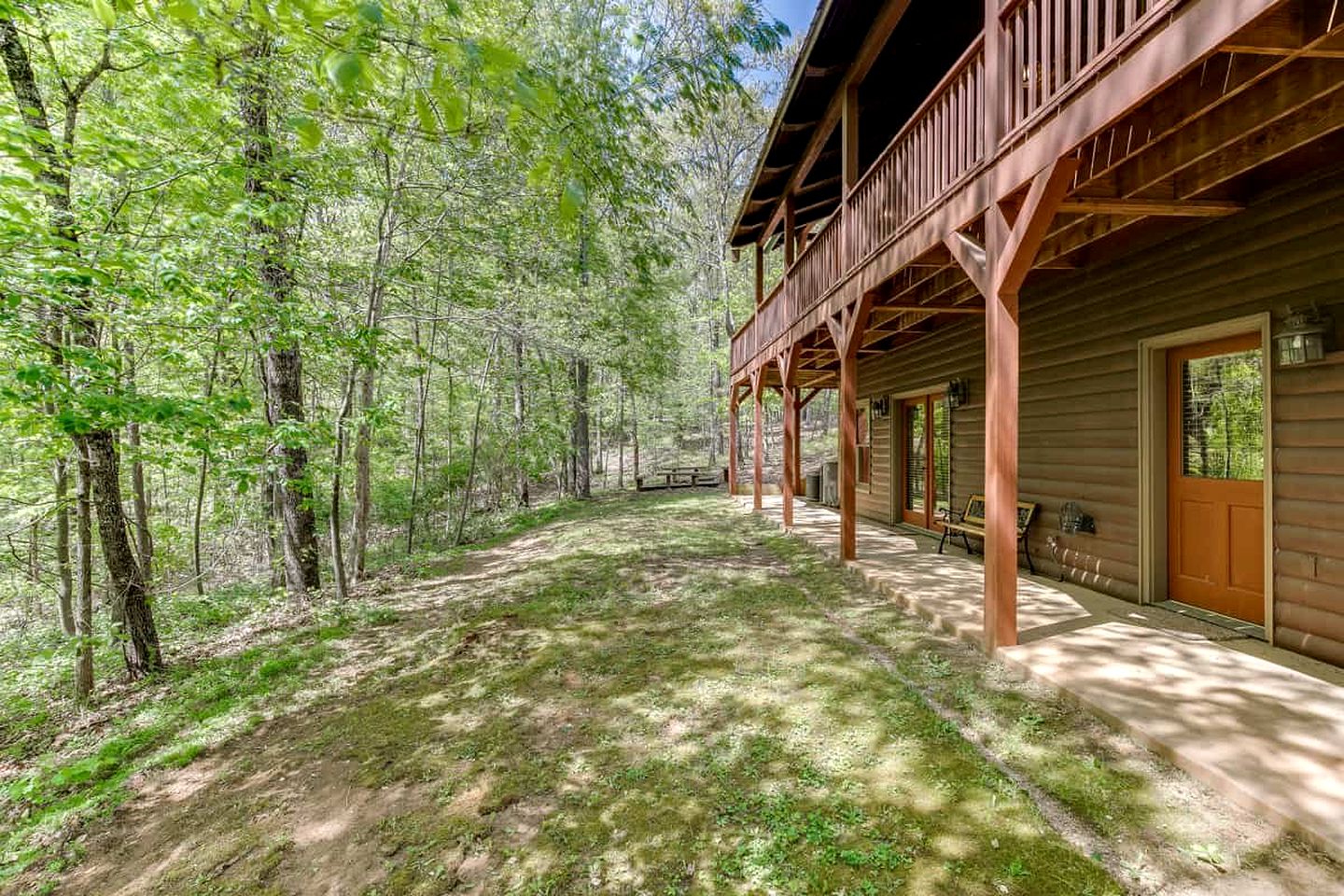 Charming Cabin for Group Glamping Experiences near Atlanta, Georgia
