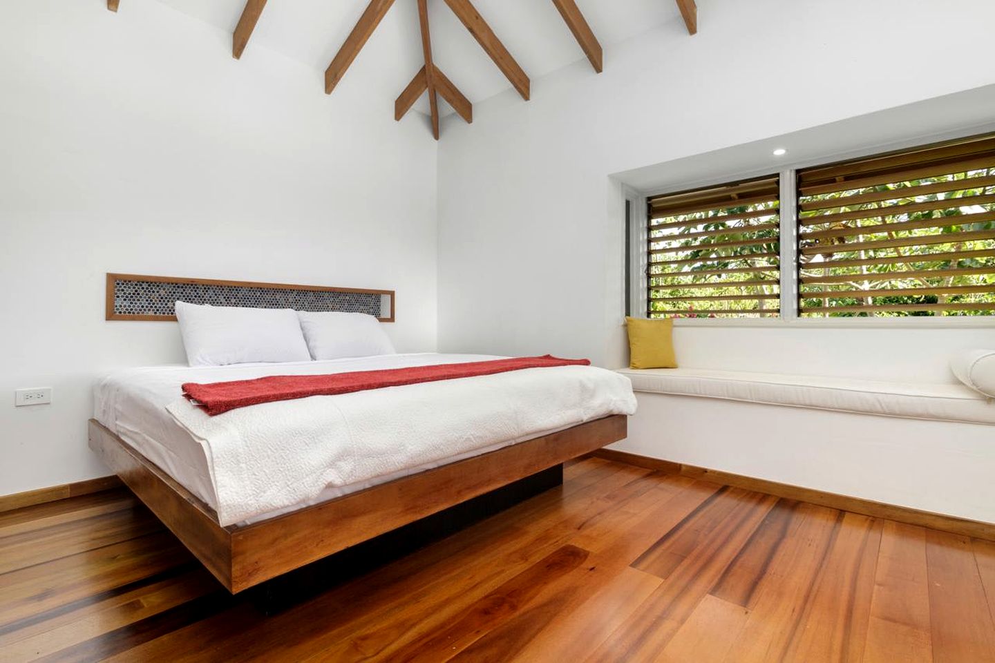 Peaceful Tropical Villa Escape with Private Pool, Lush Gardens & Open Air Living in Portland, Jamaica