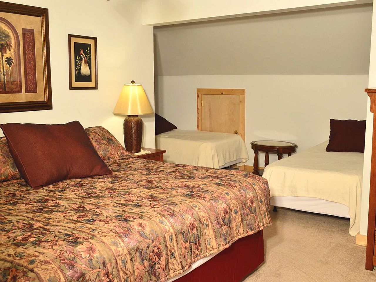 Enormous Family-Friendly Cabin Rental in Shawangunk Mountains, New York