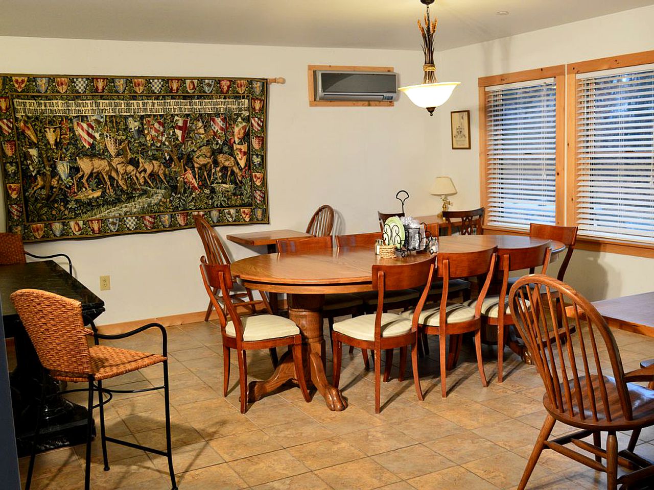 Enormous Family-Friendly Cabin Rental in Shawangunk Mountains, New York